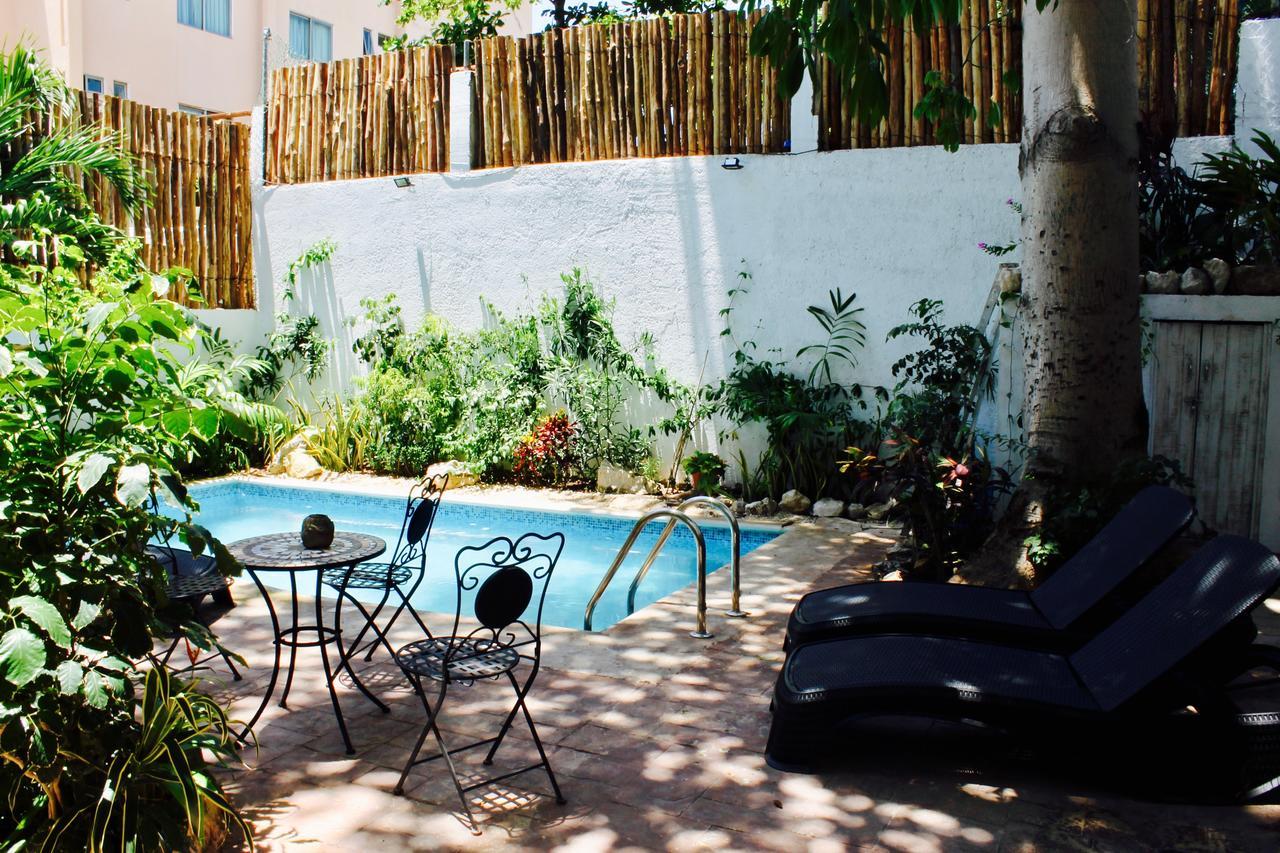 Villa Alejandra Hotel Boutique Playa del Carmen Exterior photo